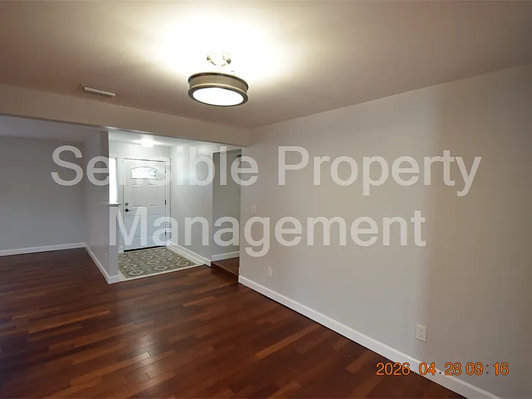 3223 W Wyoming Ave — Photo 7