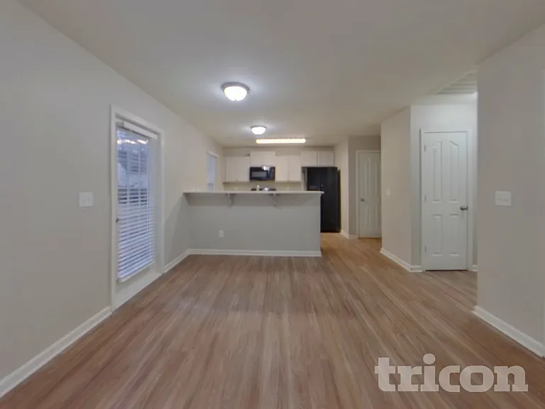 4729 Brewer Dr — Photo 3