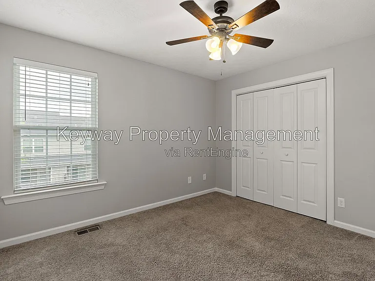 435 Brantley Cove Cir — Photo 9