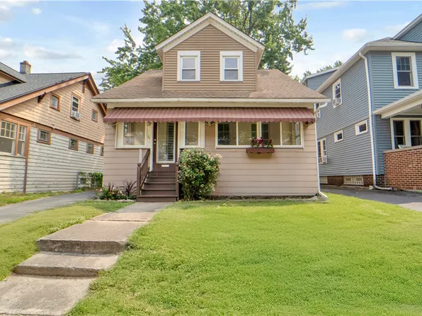 36 Allandale Ave, Rochester, NY 14610