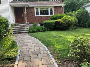 131 Wayne Rd, Newton, MA 02459