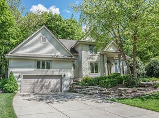 N74W22511 Twin Oaks Ct, Village of sussex, WI