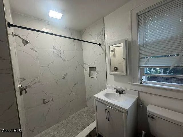 442 Morris St #1F — Photo 15