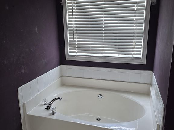 2nd image of 284 Rockingham Dr #284