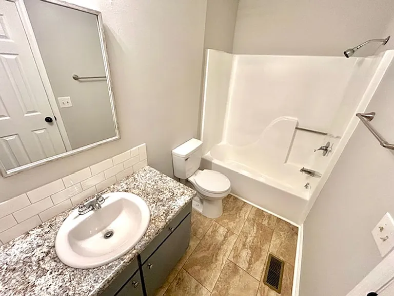 119 Crescent Cir — Photo 20