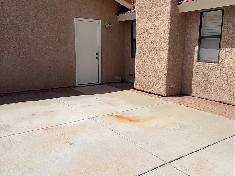 1560 Albino Dr — Photo 17