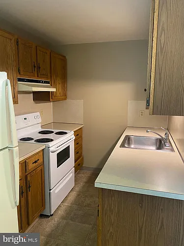 16 W Lemon St #3 Photo 1