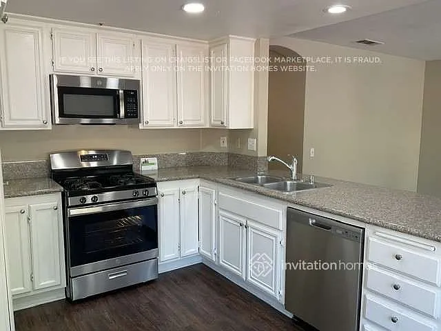 8049 Streamside Ct — Photo 8