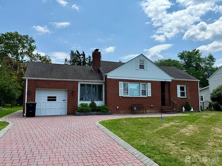 19 South Dr — Photo 33