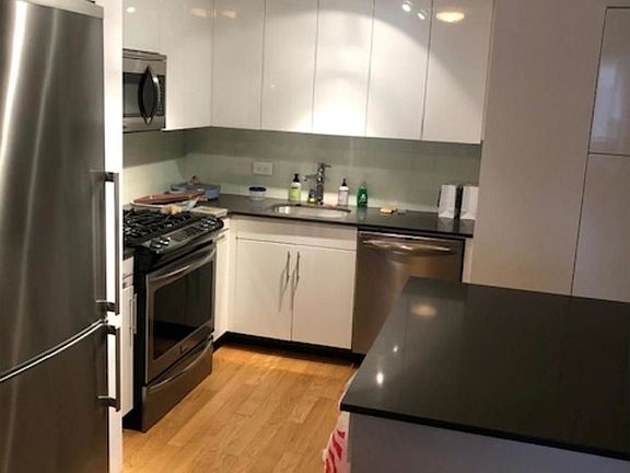 2nd image of 201 E 69th St APT 15H