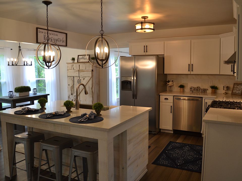 1st image of 17640 Plum Creek Trl