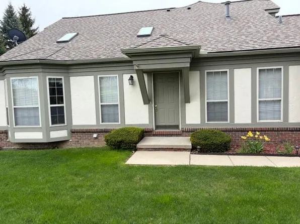 41488 Wild Turkey Ln, Canton, MI 48188