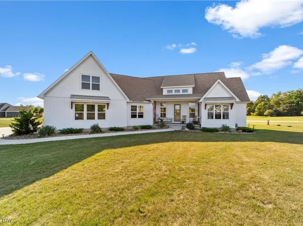 7236 Hunters Glen Ln, Seville, OH 44273