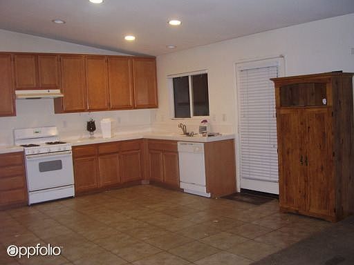 1st image of 42101 Thornton Ave
