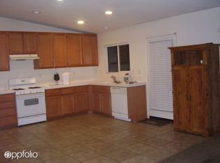 42101 Thornton Ave, Hemet, CA 92544