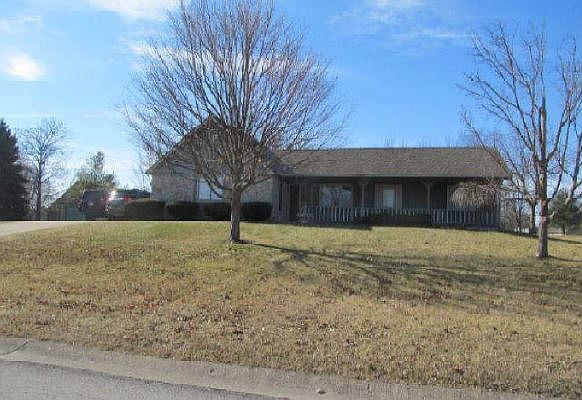 2nd image of 171 Joseph Ln