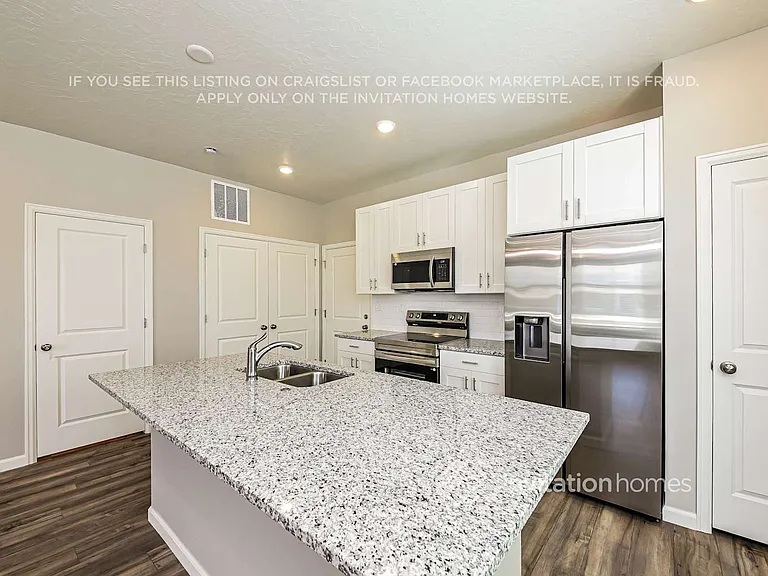 42 N Riverside Dr — Photo 6
