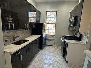 2020 Grove St #2B, Ridgewood, NY 11385