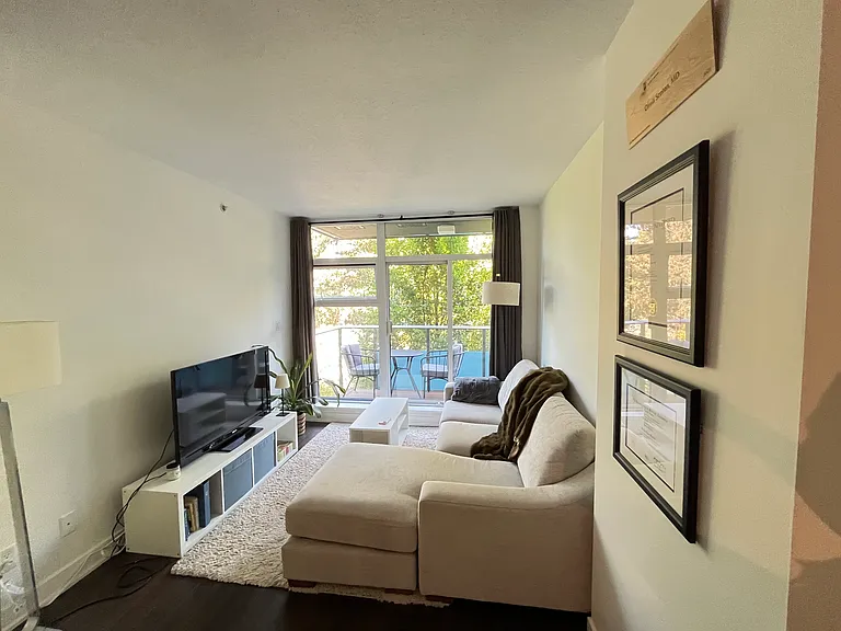 1777 W 7th Ave #212 — Photo 8