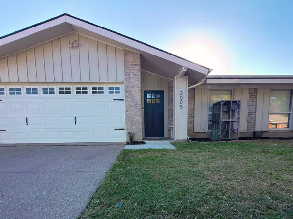 2005 Loma Verde Dr, Bedford, TX 76021