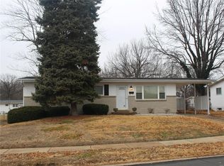 1325 Bobolink Dr, Florissant, MO
