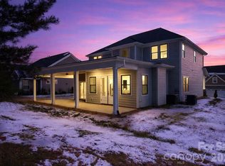 1207 39th Ave NE, Hickory, NC 28601