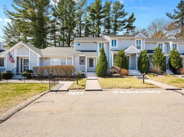 19 Dickinson Dr #B2, Taunton, MA 02780