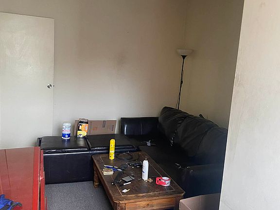 2nd image of 283 23rd St APT 9