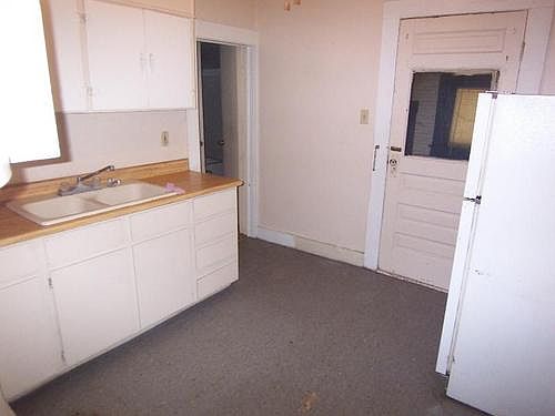 2nd image of 969 Ogan Ave