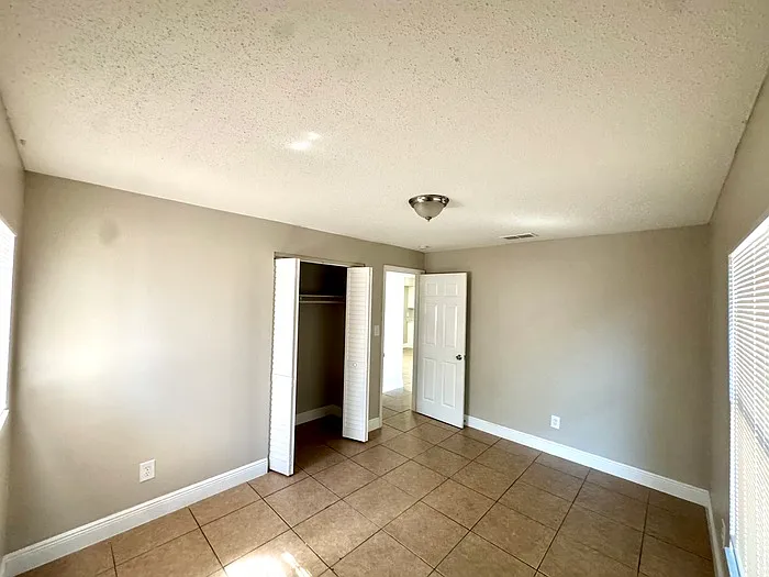 4566 Chateau Rd — Photo 6