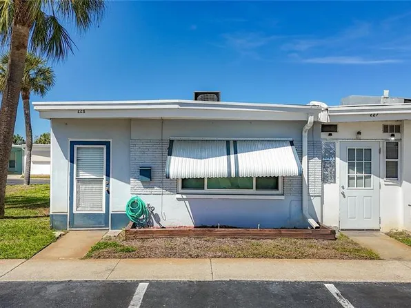 250 Rosery Rd NW APT 228, Largo, FL 33770