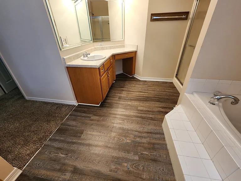 4219 Spindlewick Dr — Photo 4