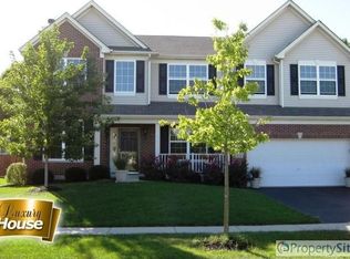 131 S Commonwealth Dr, Bolingbrook, IL 60440