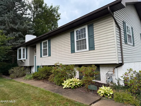 4120 3rd Ave, Altoona, PA 16602