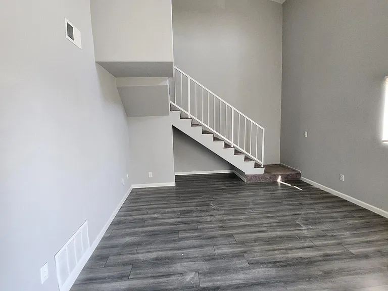684 W 3rd St #101 — Photo 2