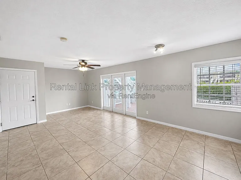 4728 Beach Dr SE #B — Photo 3