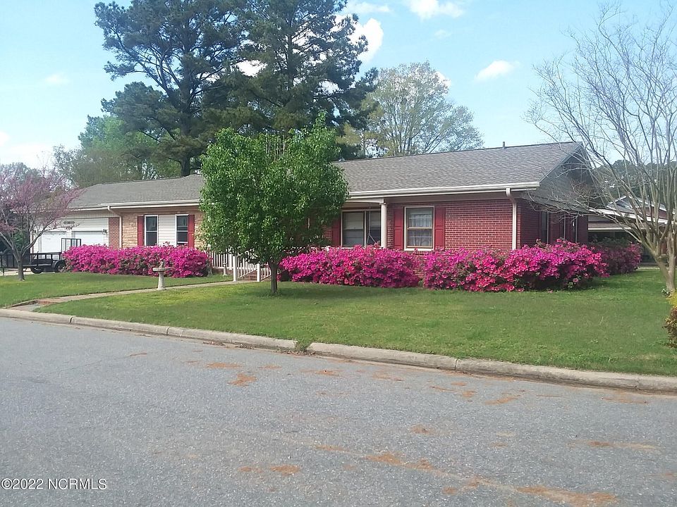 1st image of 4104 E Lang St