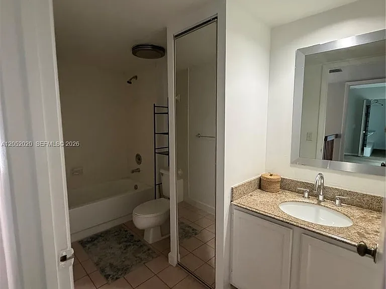 2563 Camelot Ct #2563 — Photo 7