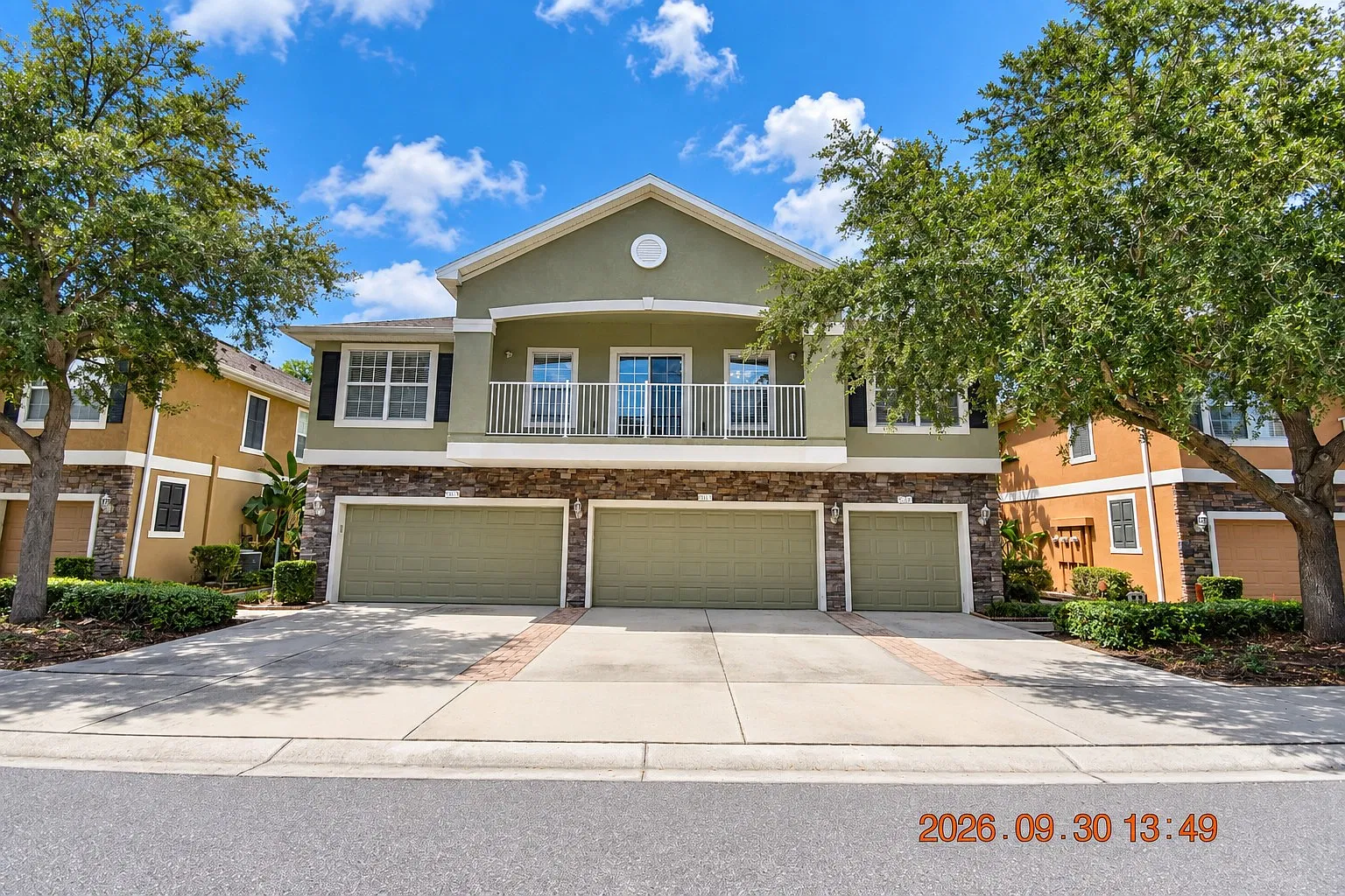 2 bed, 1264 sqft, $2,200 — Photo 1
