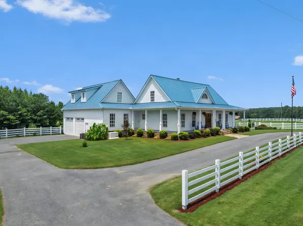241 Bluegrass Ln, Jasper, AL 35503