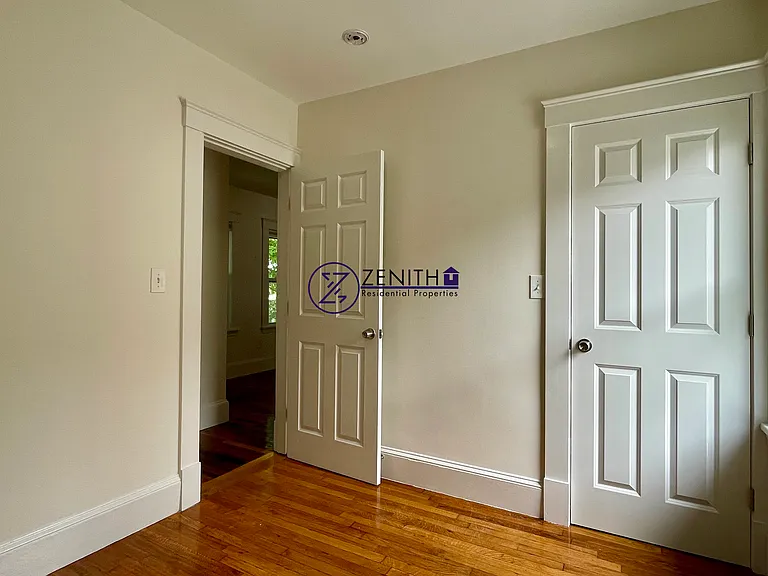 17 Ogden St #2 — Photo 13