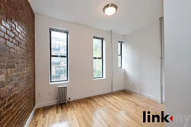 Rented by Link NY Realty