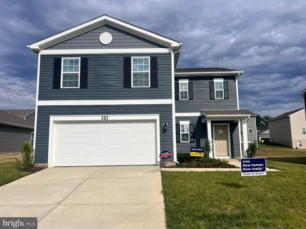 321 Toulouse Ln, Martinsburg, WV 25403