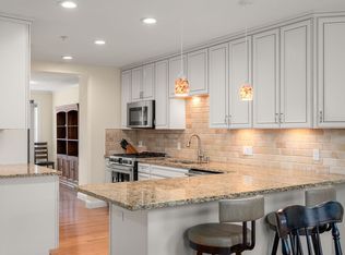 60 Lenox St #13, Norwood, MA 02062