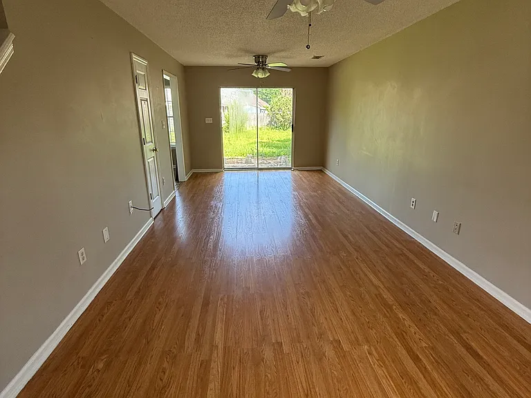 113 Riverview Ln — Photo 13