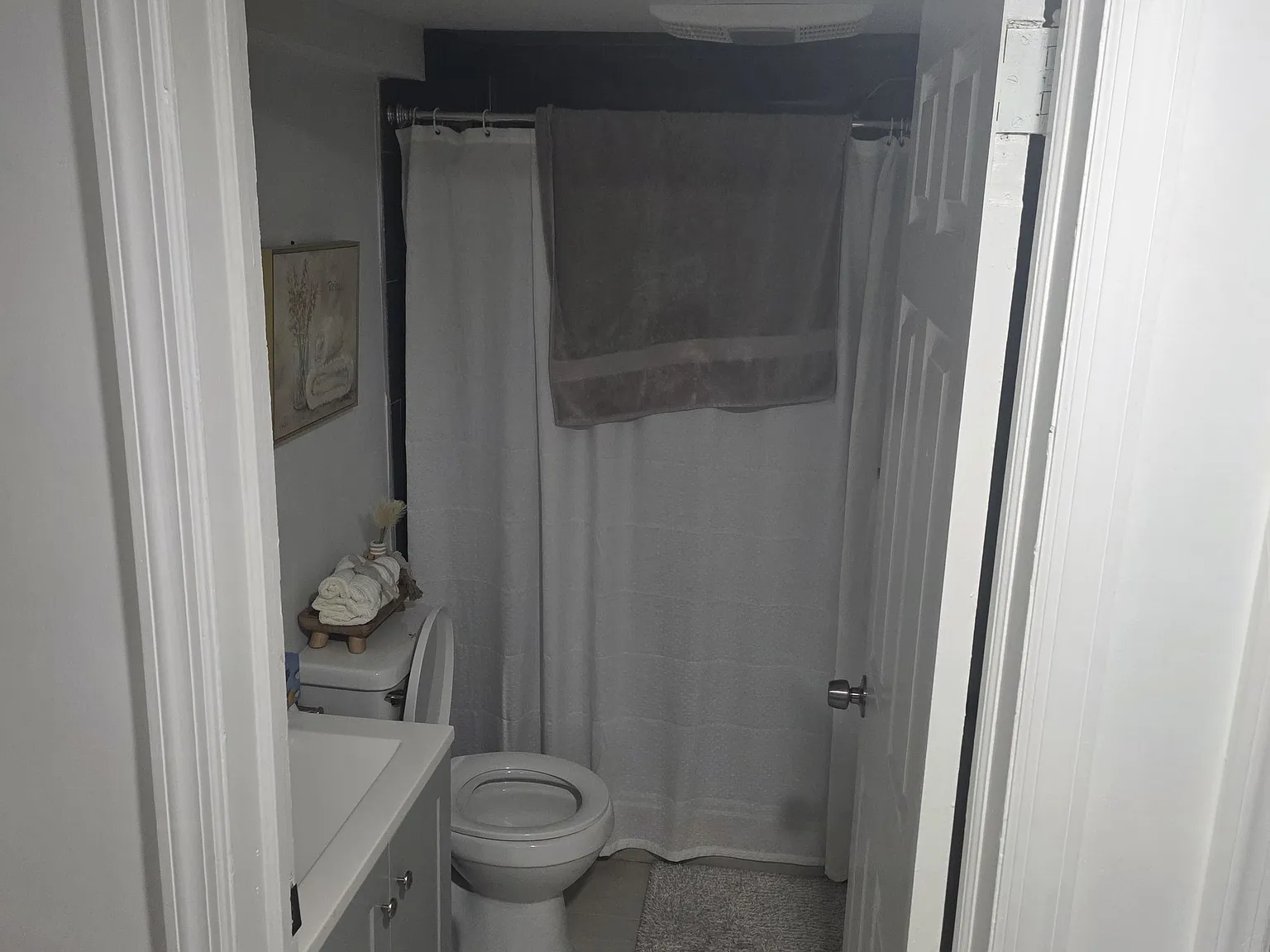 2 bed, $2,400 — Photo 3