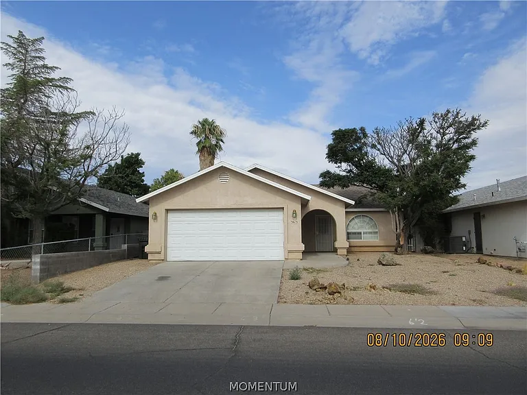 3615 N Willow Rd — Photo 1