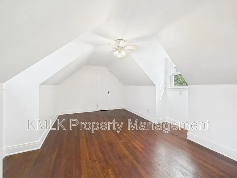407 Washington St NE — Photo 25