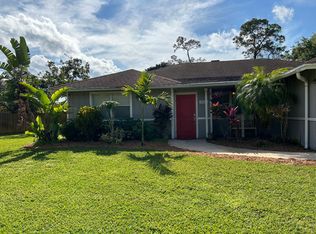 12070 Carriage Ln, Wellington, FL 33414