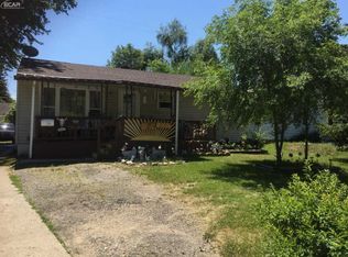 634 E Atherton Rd, Flint, MI 48507